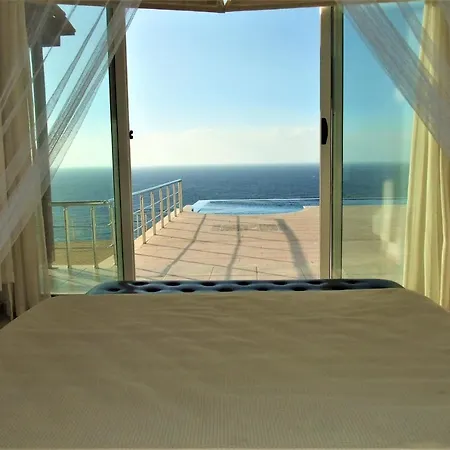 Ocean View Family Villa, Sleeps 2-10, Private Pool, Wifi, Internet Tv Acs