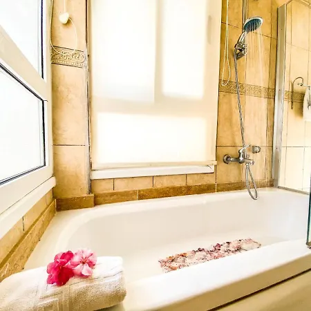 Ocean View Family Villa, Sleeps 2-10, Private Pool, Wifi, Internet Tv Acs *