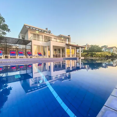 Ocean View Family Villa, Sleeps 2-10, Private Pool, Wifi, Internet Tv Acs Agios Amvrosios (Kyrenia)