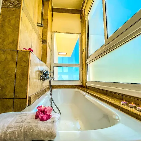 Ocean View Family Villa, Sleeps 2-10, Private Pool, Wifi, Internet Tv Acs *