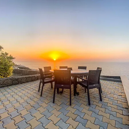 Вилла Ocean View Family Villa, Sleeps 2-10, Private Pool, Wifi, Internet Tv Acs Agios Amvrosios (Kyrenia)