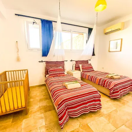 Вилла Ocean View Family Villa, Sleeps 2-10, Private Pool, Wifi, Internet Tv Acs Agios Amvrosios (Kyrenia)