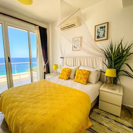 Ocean View Family Villa, Sleeps 2-10, Private Pool, Wifi, Internet Tv Acs * Agios Amvrosios (Kyrenia)