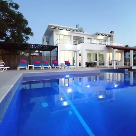 Вилла Ocean View Family Villa, Sleeps 2-10, Private Pool, Wifi, Internet Tv Acs *